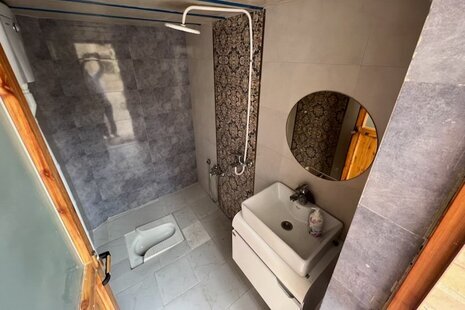 اتاق 4 نفره آفتاب در اقامتگاه بومگردی میمه