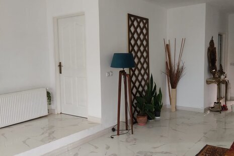 واحد دوخواب در طبقه اول ویلای عباس آباد