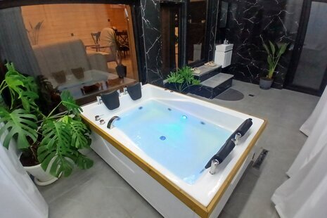 کلبه سوئیسی دوبلکس جکوزی دار  مبله تکخواب  نیل 1  در رامسر