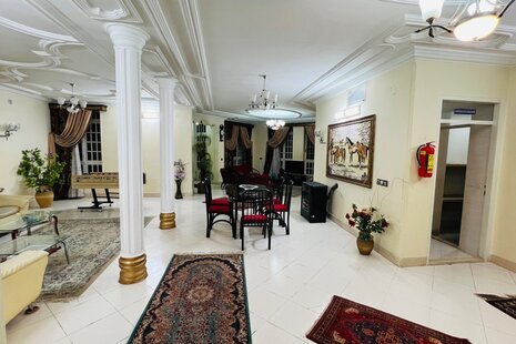 ویلا چهار خواب مبله نفس در شهر صدرا