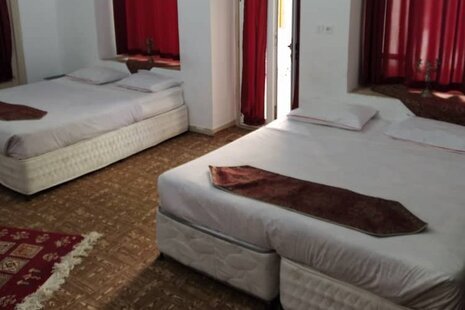 اتاق لیلی و مجنون در اقامتگاه بومگردی اصفهان