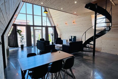 کلبه سوئیسی دوبلکس سه خواب کاکتوس در بندرانزلی