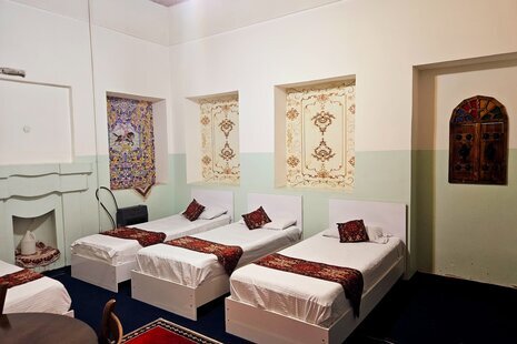 اتاق 30 متری گلبهار 7 دراقامتگاه بوم گردی اصفهان