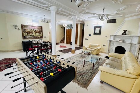 ویلا چهار خواب مبله نفس در شهر صدرا