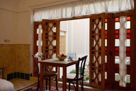 اتاق بهانه های مأنوس در بومگردی یزد