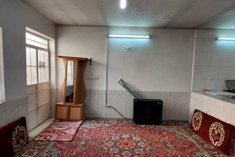 سوئیت سنتی مقبره خیام عطار در نیشابور