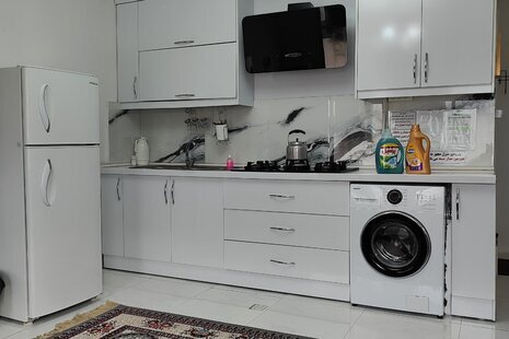آپارتمان مبله تکخواب همکف با فوتبال دستی در مشهد