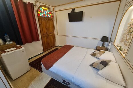 اتاق استاد حسن کسایی در اقامتگاه بومگردی اصفهان