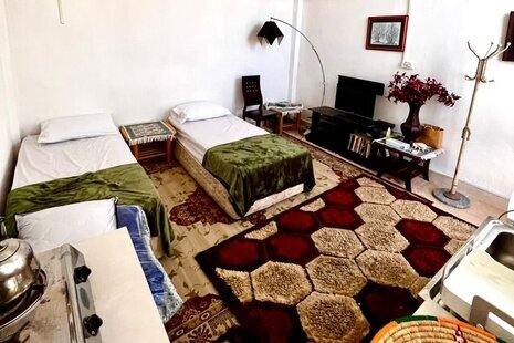 سوئیت یادبود در شهرک گلستان قشم