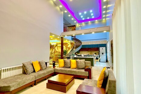 ویلا دوبلکس مبله دوخواب مریال در چهارباغ