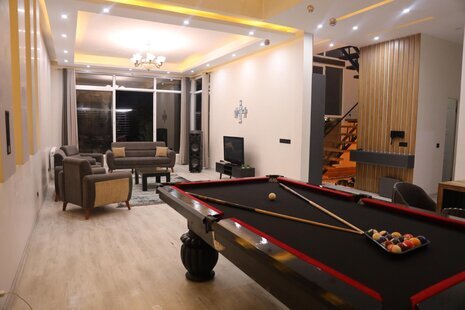 ویلا دوبلکس استخردار مبله سه خواب ماتریکس در چهارباغ