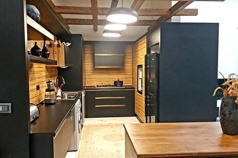 ویلا استخر ابگرم جکوزی دار دو طبقه سه خواب در ساوجبلاغ