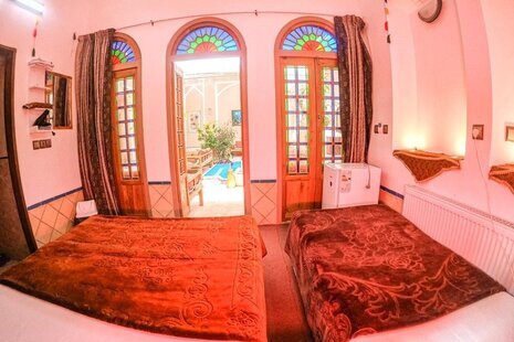 اتاق 3 نفره ترنم در اقامتگاه بومگردی یزد