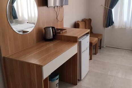 واحد مبله دبل مستردار در هتل خیابان فردوسی