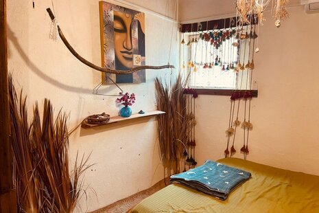 اتاق بوهو در هاستل هرمز