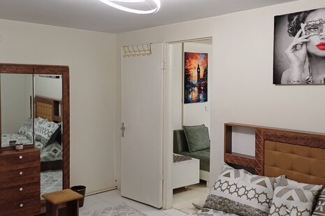 آپارتمان تکخواب تاپ رنت در میدان امام حسین