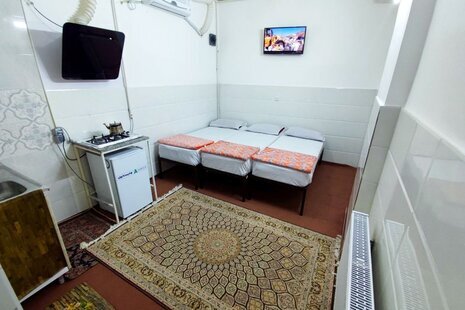 اتاق سه نفره آنا در قم (102)