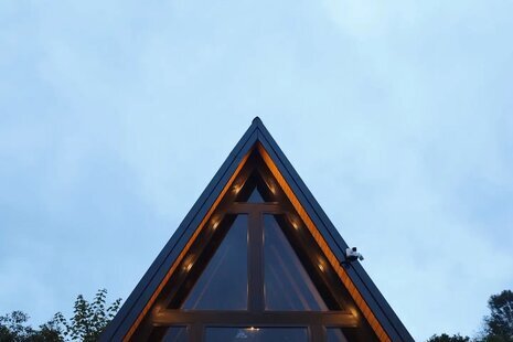 کلبه سوئیسی جکوزی دار تک خواب پارادایس در رامسر