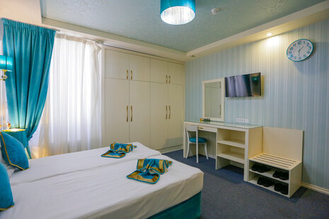 واحد تکخواب(4نفره) درهتل درمشهد