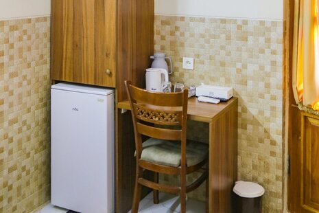 اتاق دونفره با سرویس ایرانی در هتل تهران