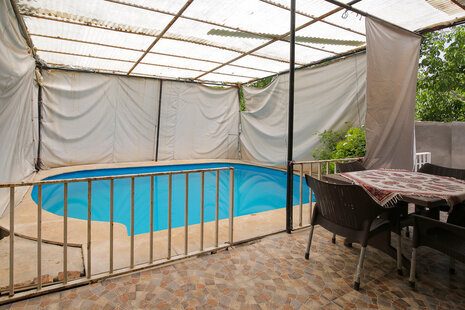 ویلا تکخواب استخر آبگرم در کردان