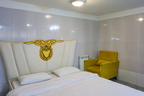 سوئیت زیر همکف گلشن در نارمک