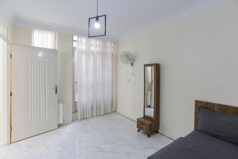 آپارتمان مبله دوخواب طبقه اول در جنت آباد جنوبی