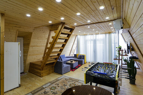 کلبه سوئیسی دوبلکس دوخواب میثم در بندر انزلی