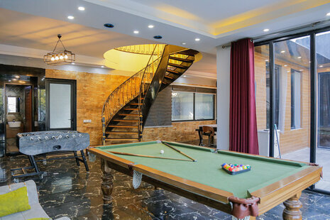 ویلا دوبلکس استخردار سه خواب در چهارباغ