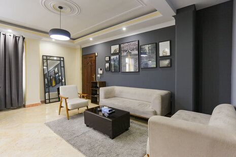 آپارتمان مبله کشاورز 65 متری 2 خواب اکونومی