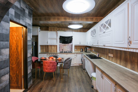 سوئیت مبله بدون خواب در آپارتمان لویزان (واحد3)