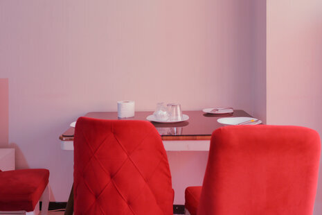 آپارتمان مبله طبقه اول در باغ فیض