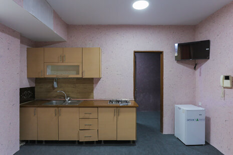 واحد تکخواب پنج نفره در مسافرخانه در میدان فردوسی