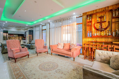 ویلا سه خواب استخرآبگرم در چهارباغ