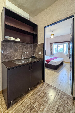 واحد تک خواب 4  نفره در هتل استخردار ساحلی قشم