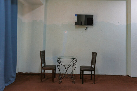 واحد تکخواب چهار نفره در مسافرخانه در میدان فردوسی