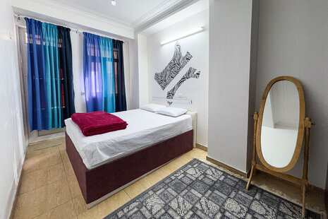 آپارتمان مبله تکخواب 6  امید یک در قشم