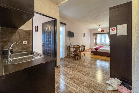 واحد تک خواب 4  نفره در هتل استخردار ساحلی قشم