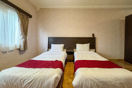 واحد تک خواب 4  نفره در هتل استخردار ساحلی قشم