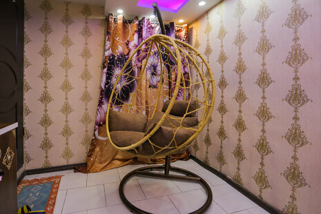 آپارتمان مبله تکخواب طبقه همکف در خیابان جی