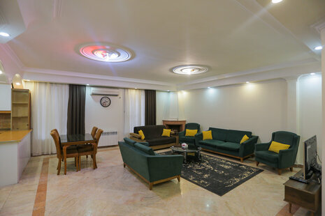 آپارتمان مبله طبقه اول در ونک