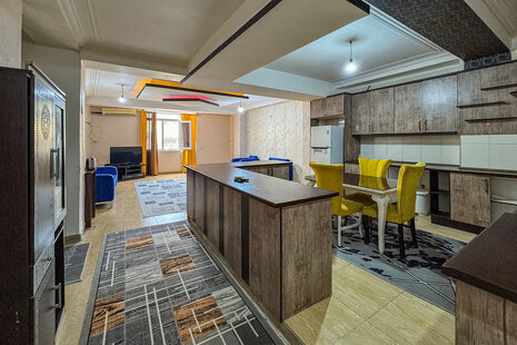 آپارتمان مبله دوخواب 1  امید یک در قشم