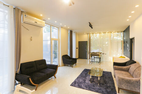 باغ ویلا دو خواب استخردار اسپرلوس 1 در چهارباغ