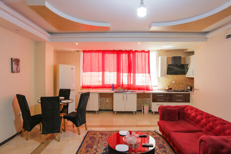 آپارتمان مبله طبقه دوم در باغ فیض