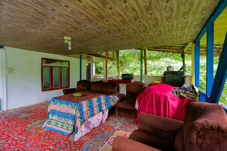 واحد دو خواب در طبقه اول باغ ویلا فومن