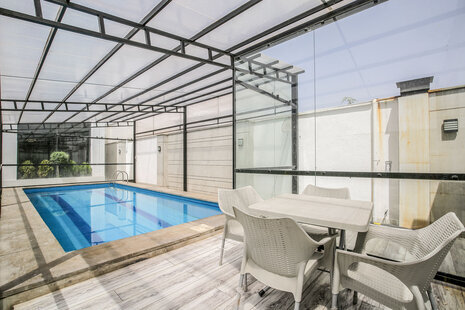 ویلا دوبلکس مدرن استخر شیشه ای در کردان