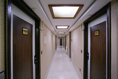 اتاق(سه نفره) در هتل آپارتمان در مشهد