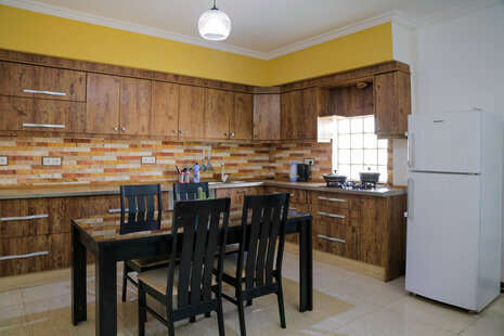 آپارتمان دوخوابه دنج 8 در کیش