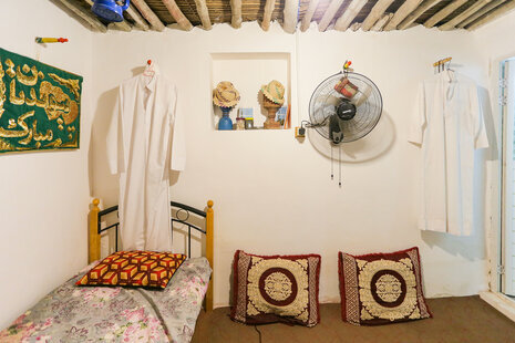 اتاق گل یاسمین در بومگری بندر لافت