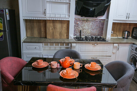 سوئیت مبله بدون خواب در آپارتمان لویزان (واحد3)